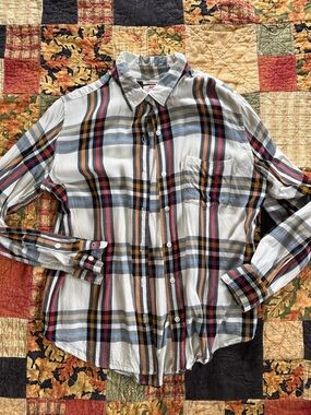 Levi’s boyfriend fit button down